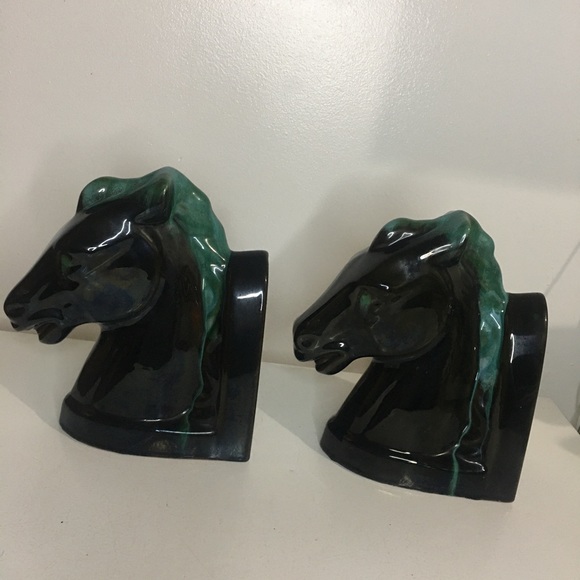 Blue Mountain Pottery Bookends - Picture 3 of 9